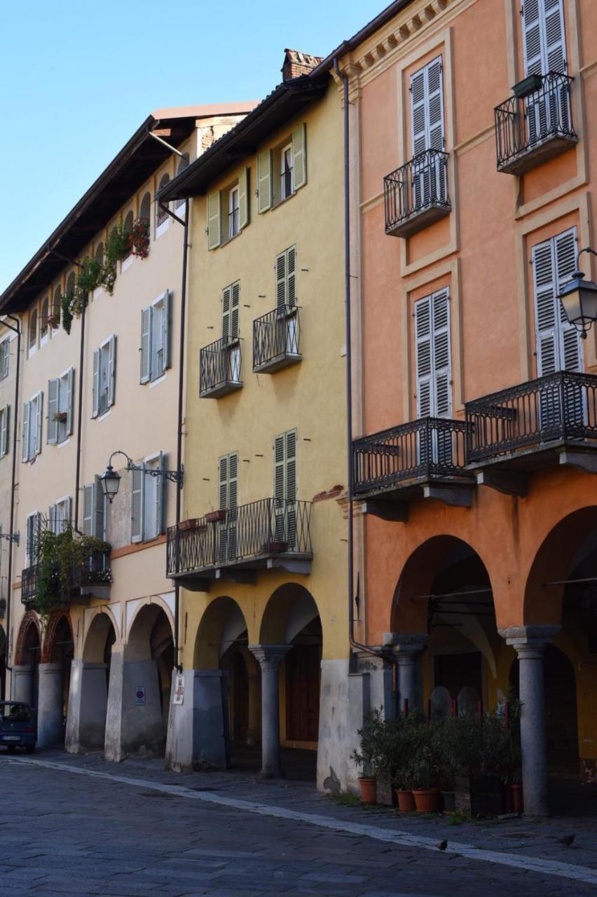 Albergo E Ostello Della Gioventu Biella Centro Storico Exterior photo